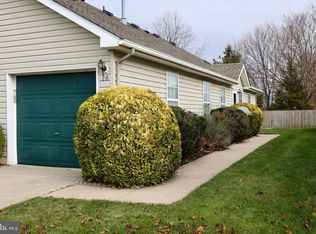 28 Palmer Sq, Beverly, NJ 08010