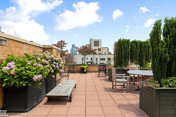 Sold by Brown Harris Stevens | media 20