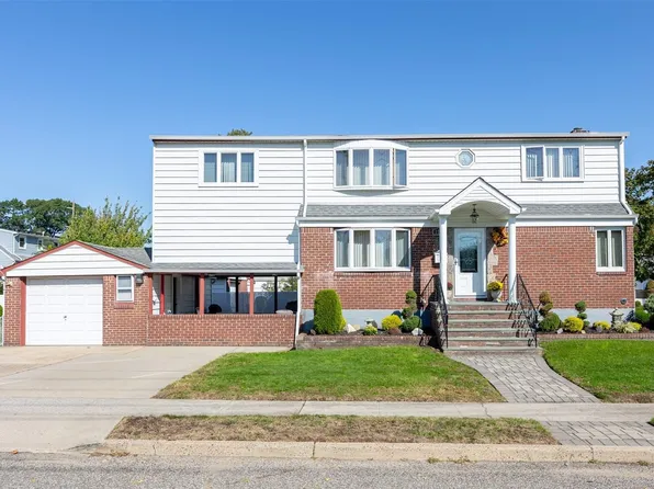 1168 Theodora Street, Franklin Square, NY 11010