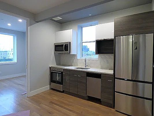 1st image of 743 Lafayette Ave #1L