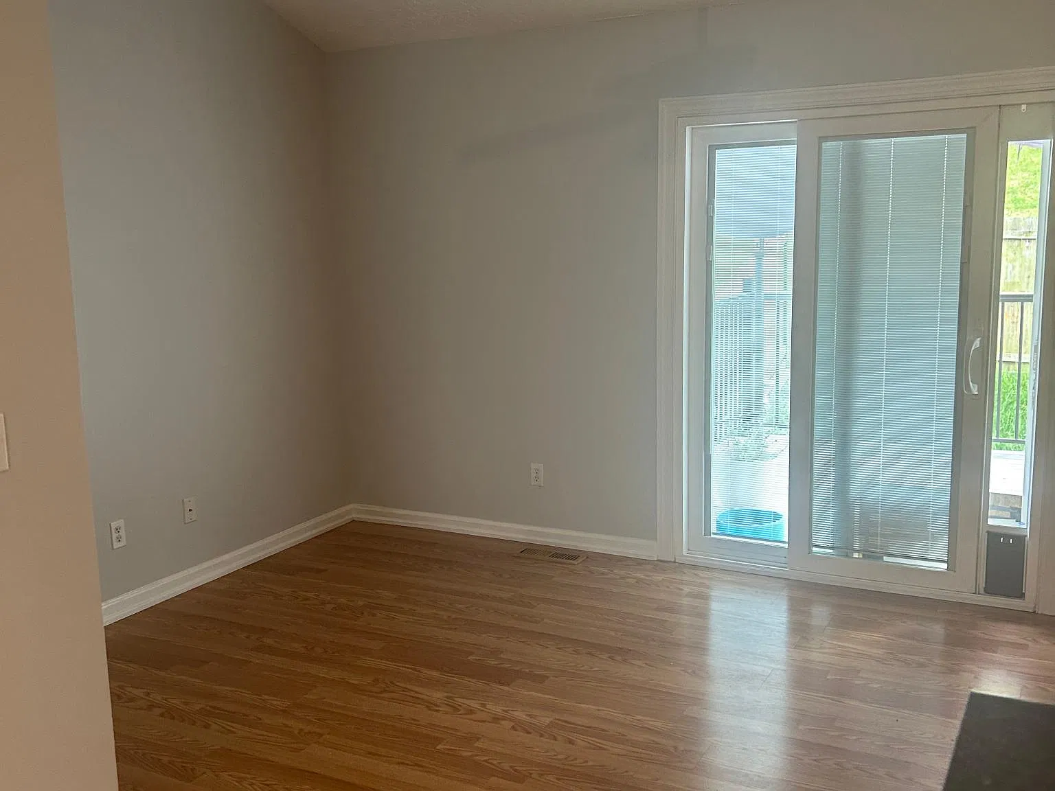 2 bed, 1.5 bath, 1280 sqft, $1,350 — Photo 3