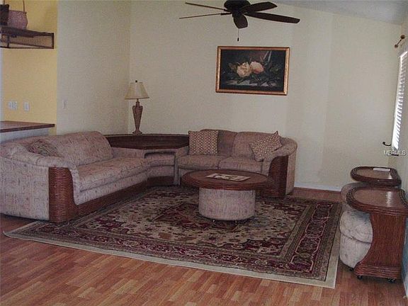 4th image of 819 Sorrento Pl #819