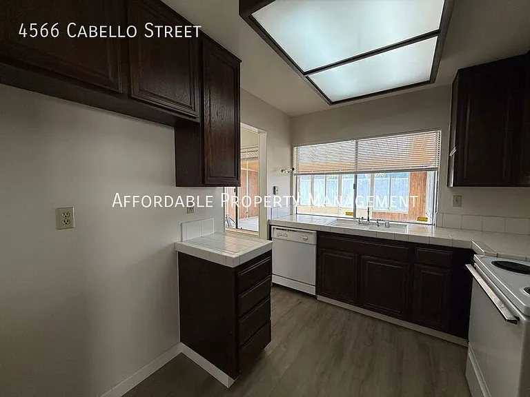 4566 Cabello St — Photo 10