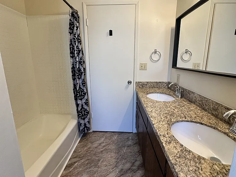 1125 Park Blvd — Photo 7