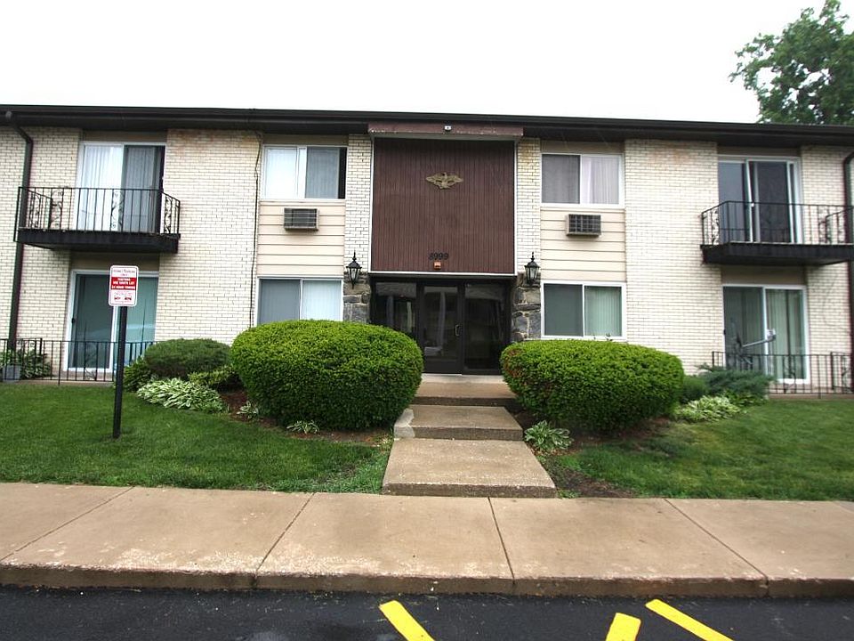 1st image of 8999 Kennedy Dr APT 2C