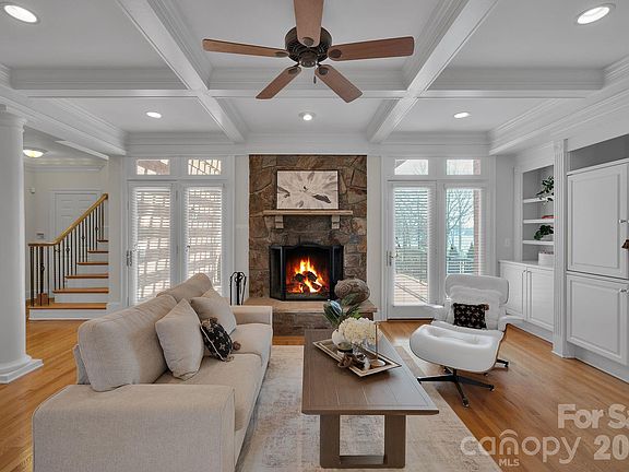 3rd image of 18326 Bowsprit Pointe Rd