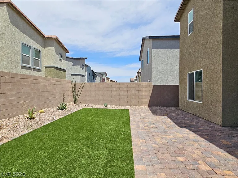 4482 Bayley Skye Ave — Photo 32