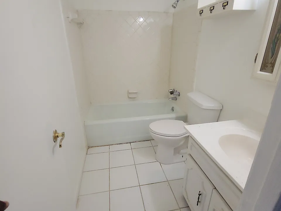 6337 Bishop Pl