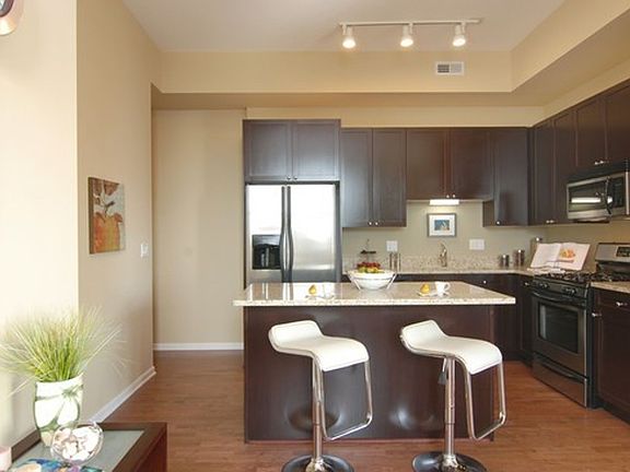 4th image of 1464 S Michigan Ave APT 2407