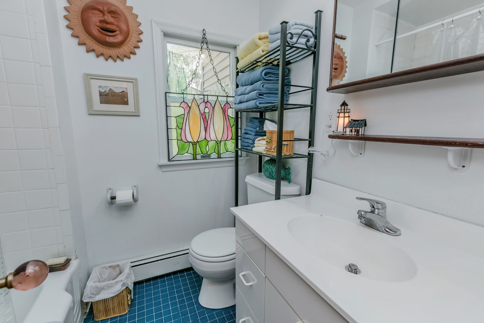  Main Floor Full Bathroom