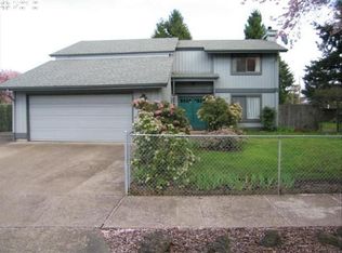 1215 S 44th St, Springfield, OR 97478