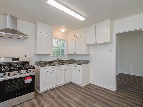 2nd image of 5213 Malmedy Rd