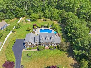 37 Wyndemere Ct, Plymouth, MA 02360