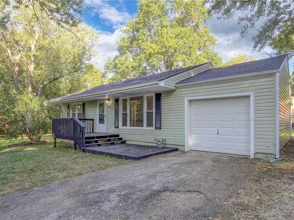 7602 Roswell Ave, Kansas City, KS 66109