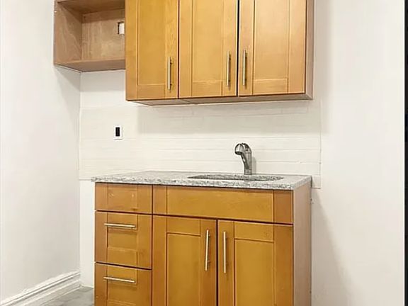 3rd image of 1775 E 18th St Floor 1