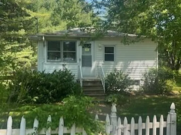 13 Rensselaer Avenue, Nassau, NY 12123