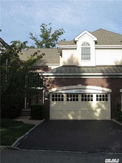 1st image of 64 Kensington Cir