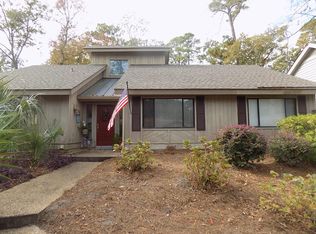 1 Beaver Ln, Hilton Head Island, SC 29928