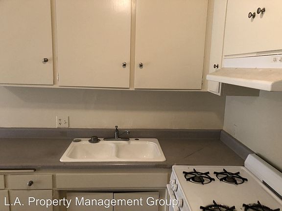 4th image of 1908 Gardena Ave APT 13