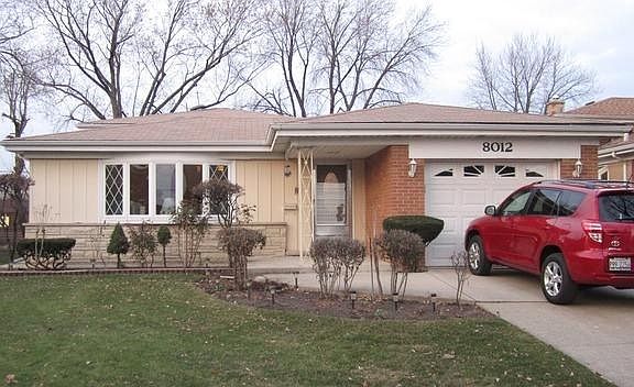 2nd image of 8012 W Churchill Ave