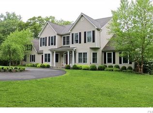 37 S Olmstead Ln, Ridgefield, CT 06877
