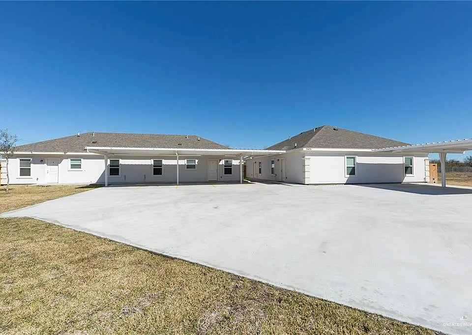3405 E Zinnia Ave #2
