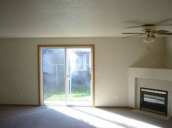 4th image of 3138 NE 115th Ave