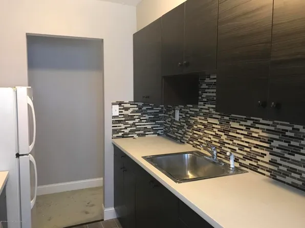 12H Manchester Ct, Freehold, NJ 07728
