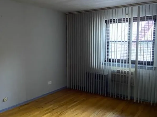 86-10 151st Avenue image 5 of 15