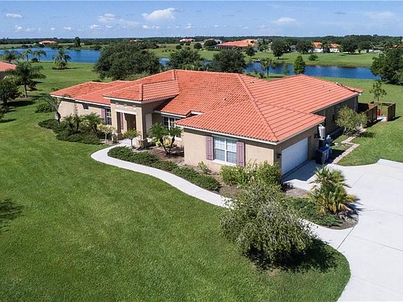 3rd image of 5011 Lake Toscana Dr