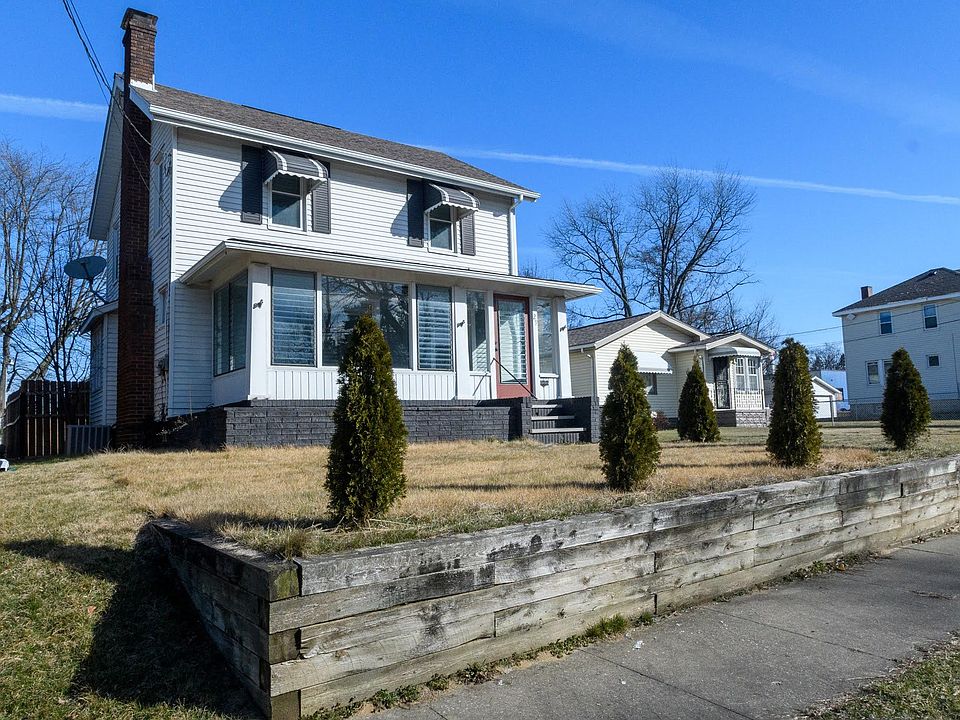 1st image of 29 W Woodsdale Ave