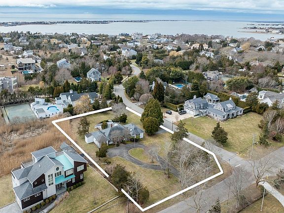 2nd image of 69 Oneck Rd