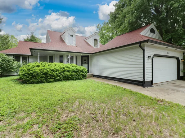 300 Melody Ln, Normal, IL 61761