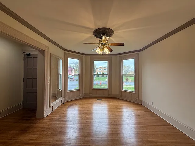 633 W Onondaga St — Photo 8