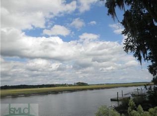 423 E 1st St, Midway, GA 31320