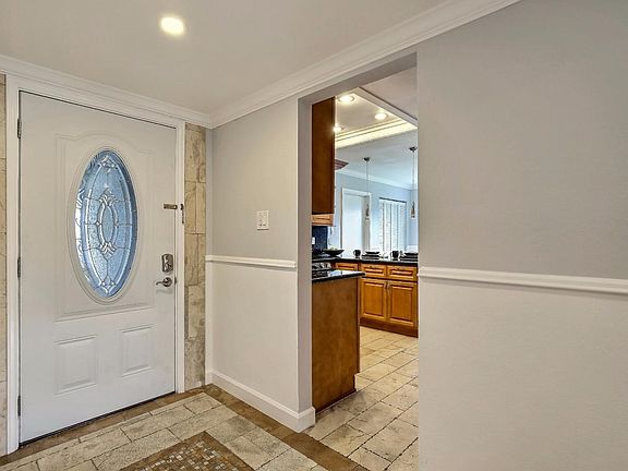 3rd image of 2649 Eulalie Dr