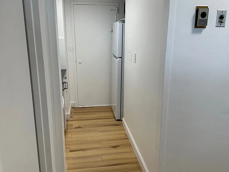 880 NE 69th St #11J — Photo 17