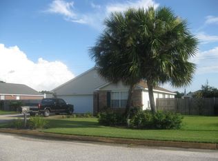 2218 Parker Place Ct, Navarre, FL 32566