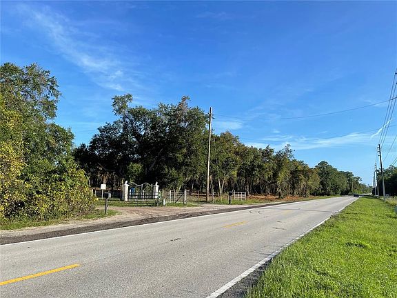 5th image of 3524 Hickory Tree Rd #16