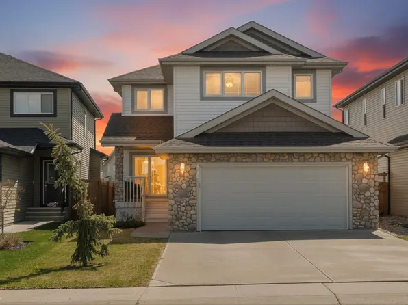 110 Aspenglen Dr, Spruce Grove, AB T7X 0J3