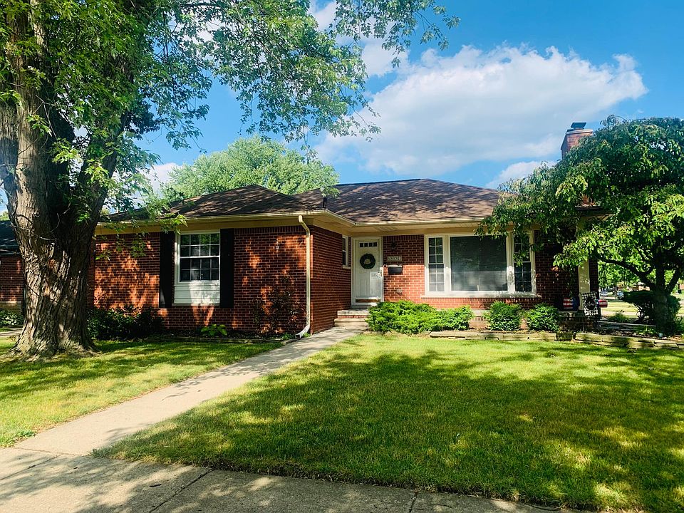 1st image of 30504 Champine St