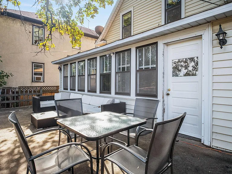3325 Hennepin Ave — Photo 20