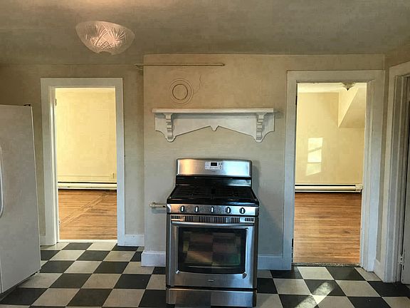 2nd image of 31 Tyler Ave APT 3