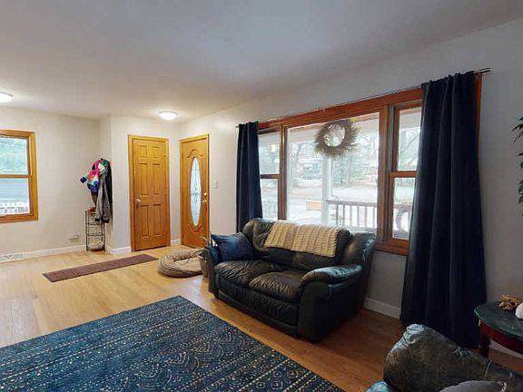 2nd image of 1353 Dairy Ln
