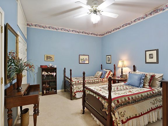 3rd image of 330 Morgan St APT 305