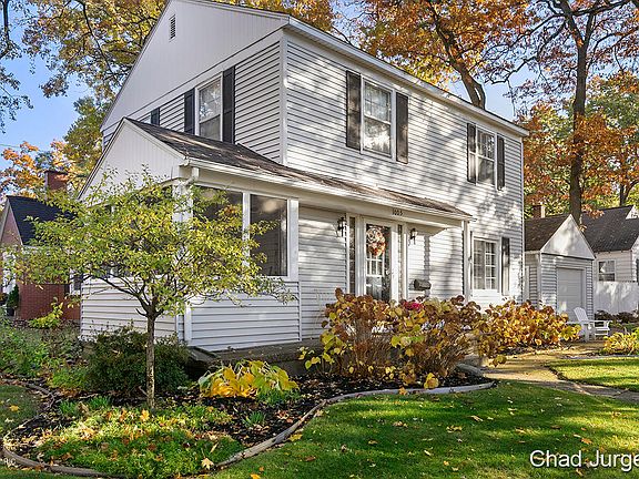2nd image of 1005 Griswold St SE