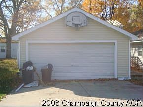 2nd image of 809 S Center St