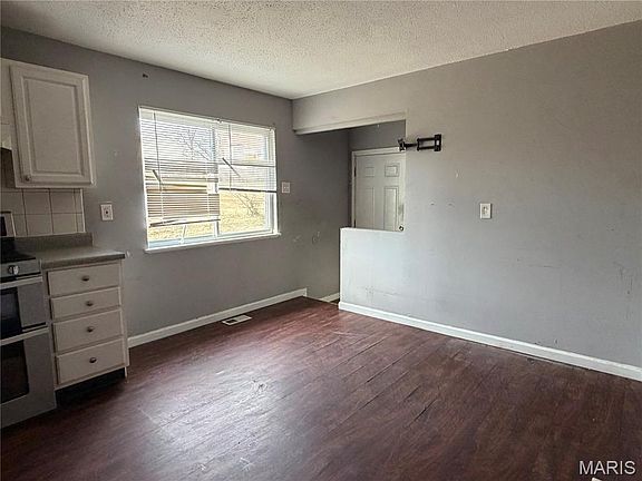 4th image of 11835 El Camara Dr