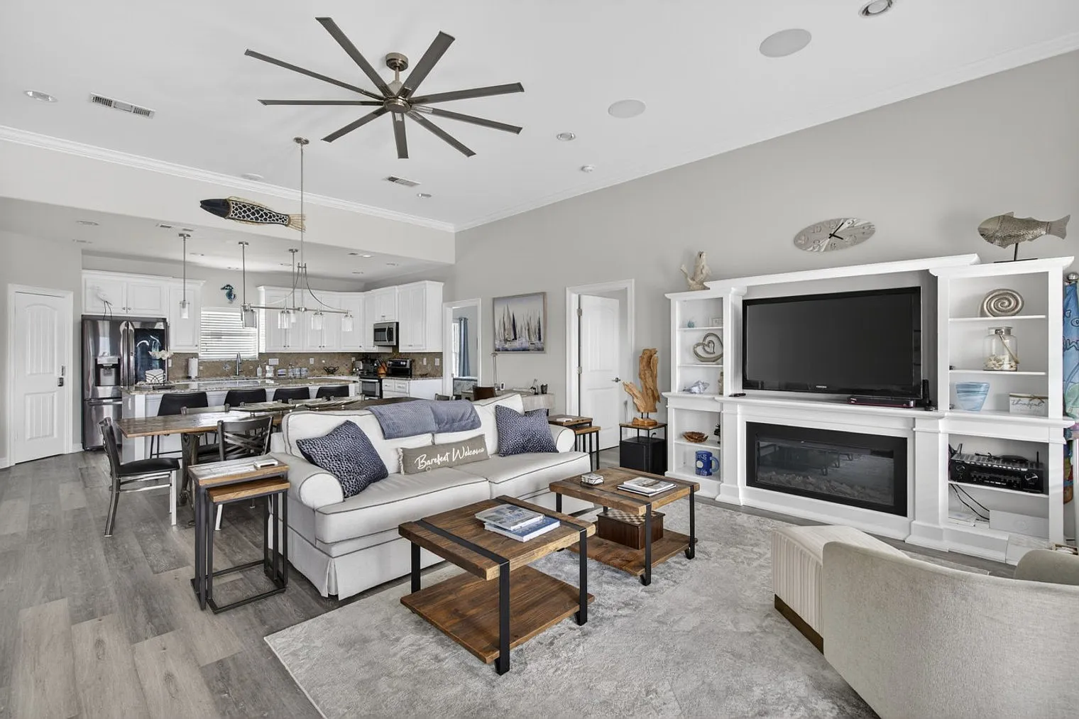 4 bed, 2.0 bath, 1528 sqft, $4,928 — Photo 2