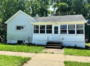 703 E Kent St, Streator, IL 61364